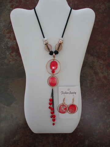 Red Mother of Pearl Shell Beads, Glass Beads, Black Chain Gold Rings and Beads Necklace Earring Set (NE469)
