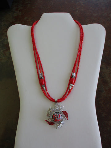 Silver Red Beads Red Seed Beads Silver Red Leaf Button Pendant Necklace (N1303)