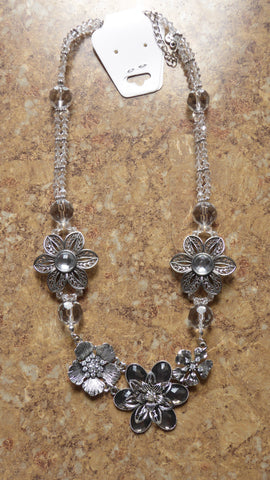 Clear Crystal Beads, Clear Glass Bi-Cone Beads, Silver Flowers Bib Necklace (N909)