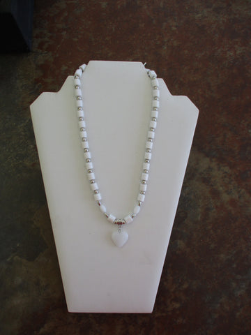 White Glass Beads Silver Beads White Heart Pendant Necklace (N1487)