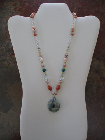 Multi Color Glass Beads, Green Stone Doughnut Pendant Necklace (N1525)