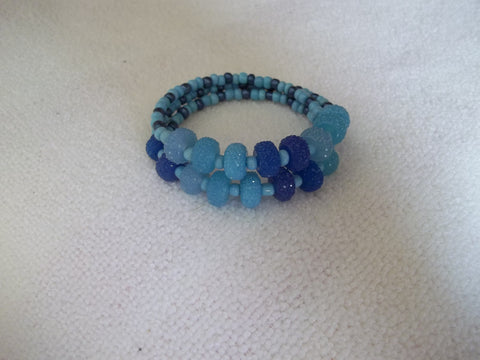Memory Wire Shades of Blue Beads Bracelet (B415)