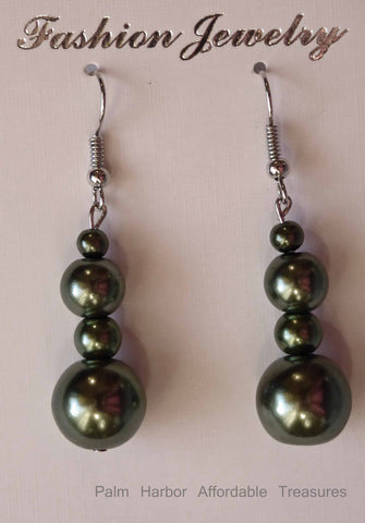 Green Pearl Earrings (E662)