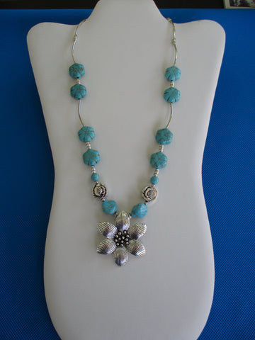 Turquoise Beads Silver Tubes Silver Flower Pendant Necklace (N1374)