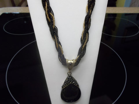 Black Braided Glass Tear Drop Necklace (N419)