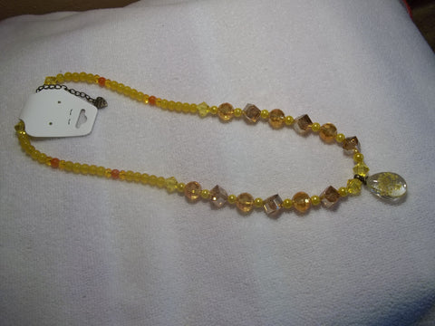 Yellow Gold Orange Round Square Crystals Yellow Pearls with Yellow Dried Flower Pendant Necklace (N695)