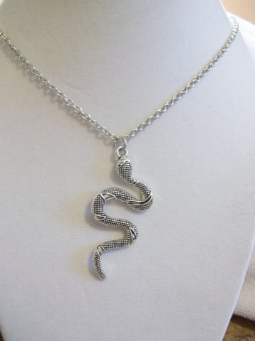 Silver Snake Necklace (N853)