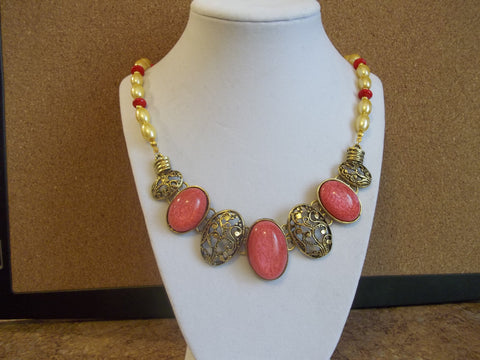 Gold Pearls Red Glass Beads Pink Gold Bib Front Necklace (N953)