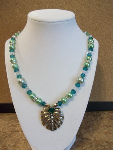 Bronze Leaf Pendant Green Glass Beads Pearls Bling Necklace (N958)